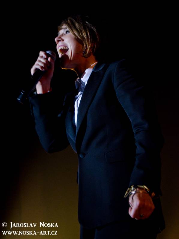 Zaz ve Foru Karlín znovu potvrdila, že je miláčkem českého publika