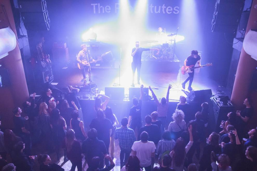 The Prostitutes hráli před návratem do studia v Akropoli, představil se i Nèro Scartch