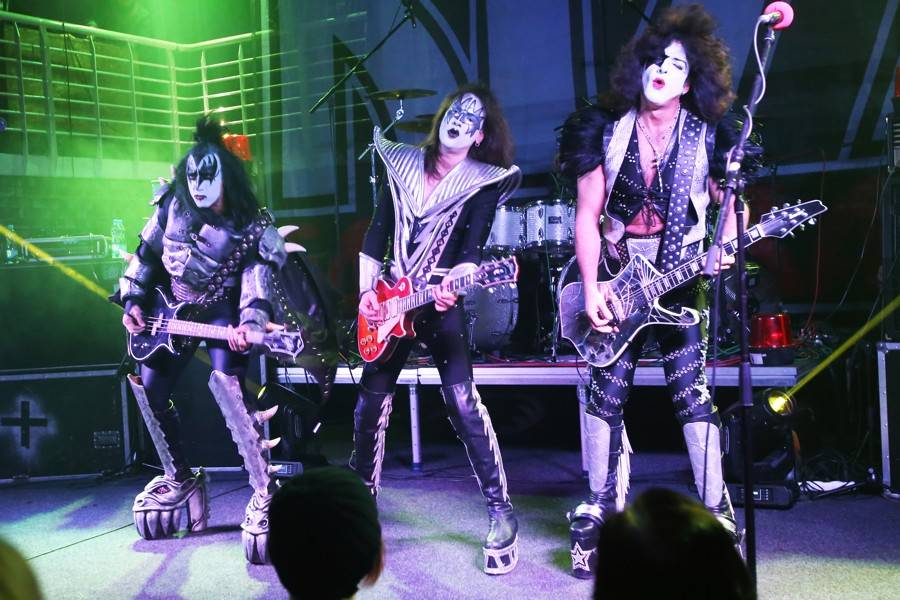 Maďarští Kissáci plivali v Kroměříži oheň