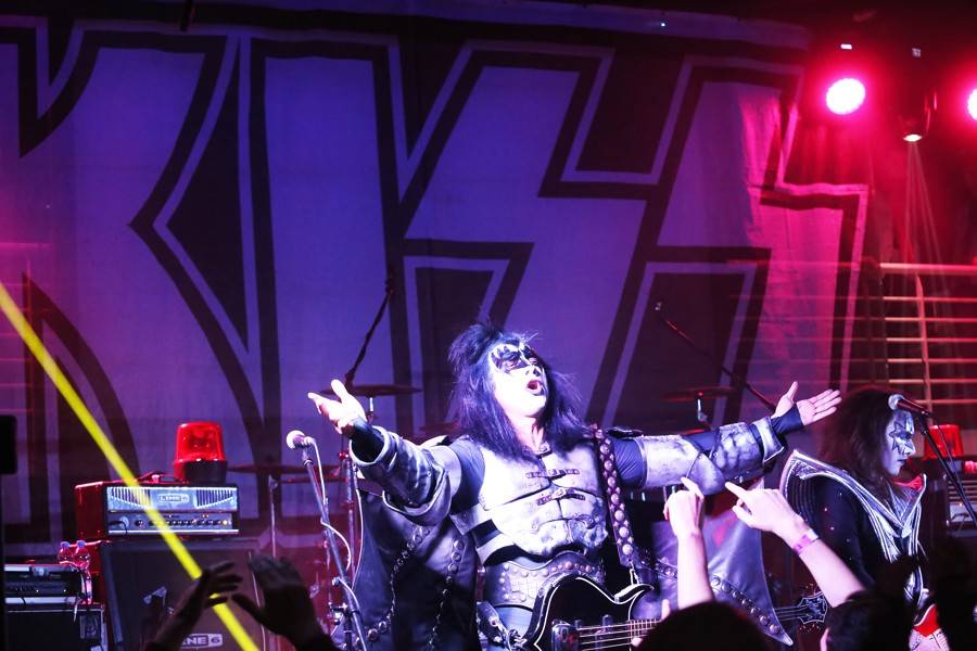 Maďarští Kissáci plivali v Kroměříži oheň