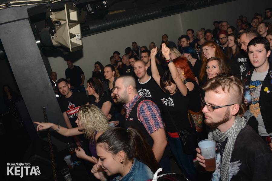 Kids and Heroes Punkrock X-mas: Pražský klub Storm se změnil v punkrockovou saunu