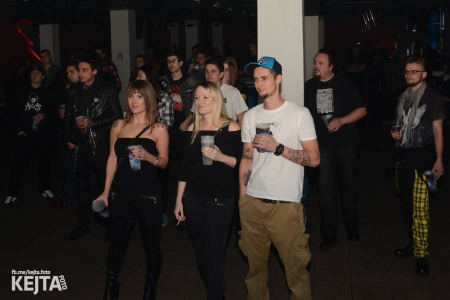 Kids and Heroes Punkrock X-mas: Pražský klub Storm se změnil v punkrockovou saunu