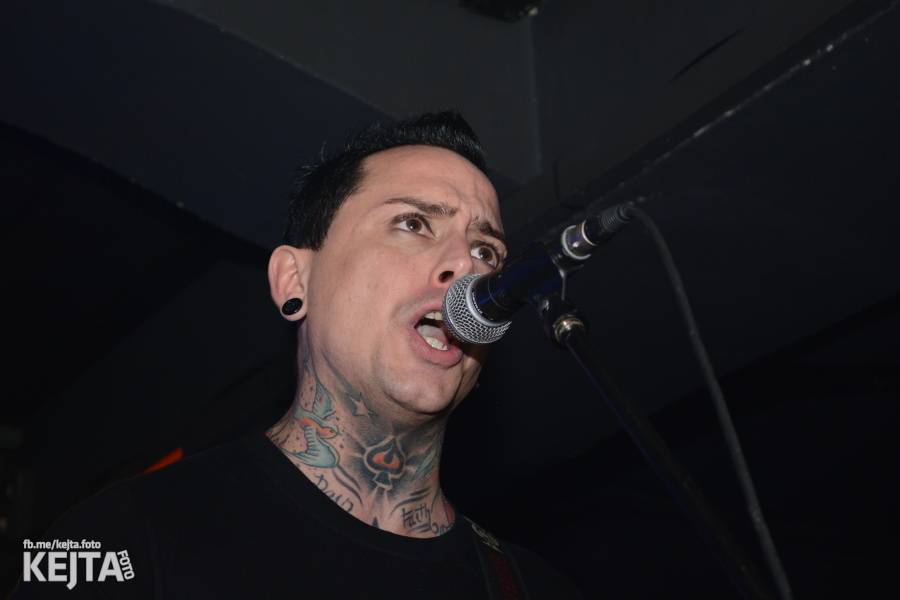 Kids and Heroes Punkrock X-mas: Pražský klub Storm se změnil v punkrockovou saunu