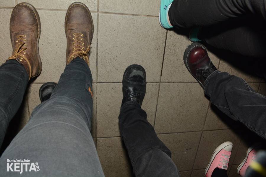 Kids and Heroes Punkrock X-mas: Pražský klub Storm se změnil v punkrockovou saunu