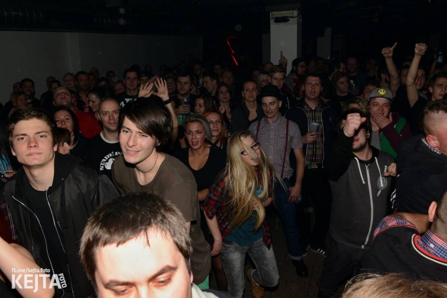Kids and Heroes Punkrock X-mas: Pražský klub Storm se změnil v punkrockovou saunu