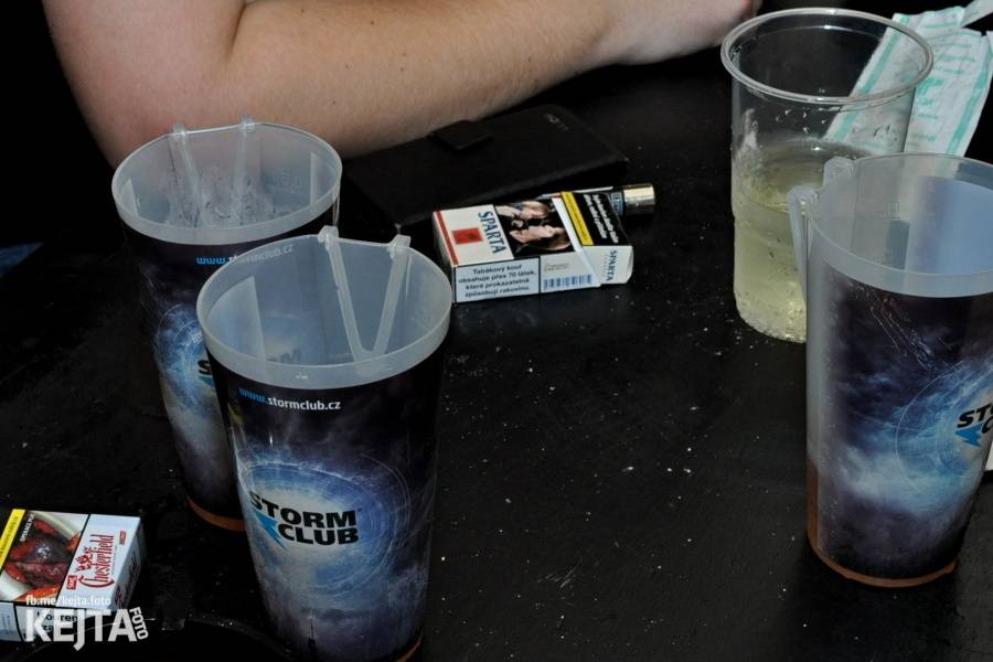 Kids and Heroes Punkrock X-mas: Pražský klub Storm se změnil v punkrockovou saunu