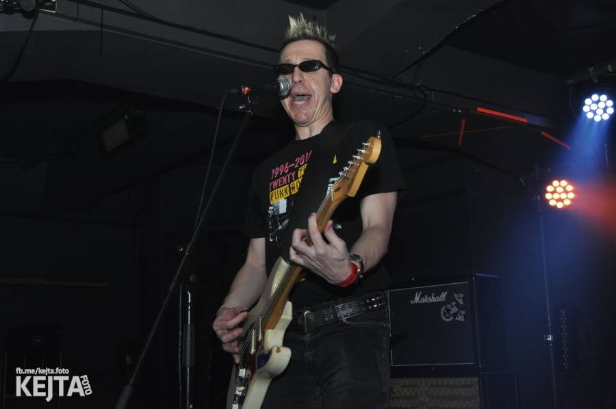 Kids and Heroes Punkrock X-mas: Pražský klub Storm se změnil v punkrockovou saunu