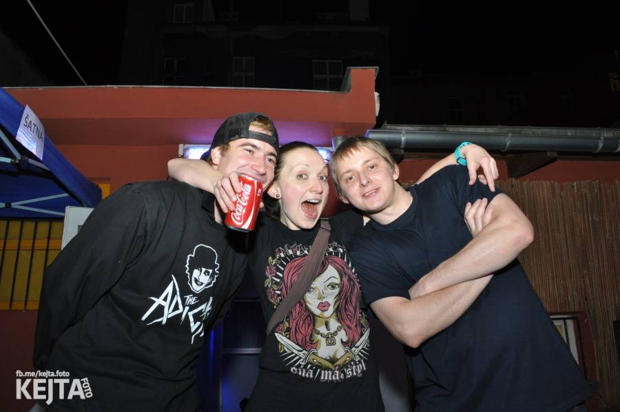 Kids and Heroes Punkrock X-mas: Pražský klub Storm se změnil v punkrockovou saunu