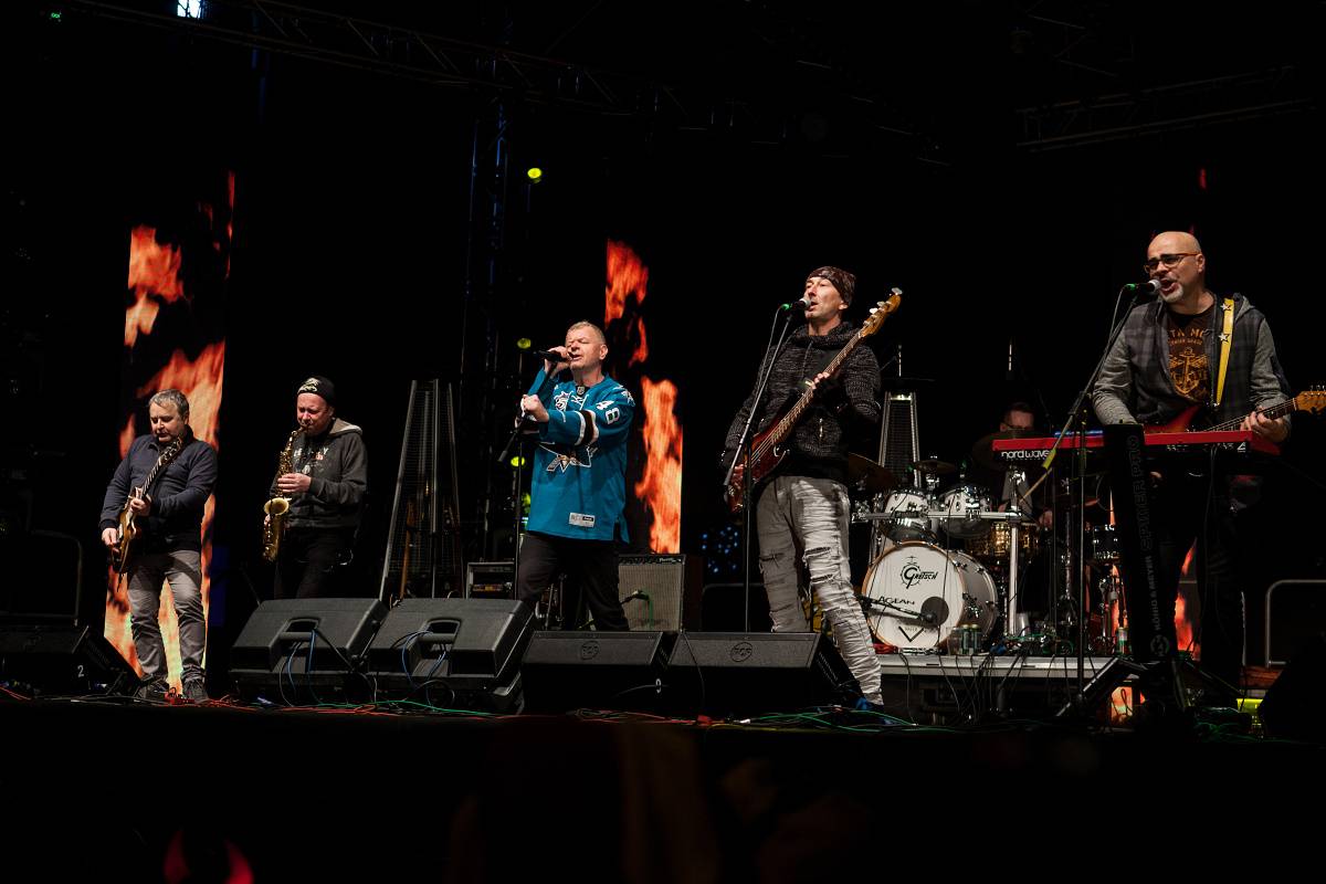 Krampus Show Kaplice: Koncert Mňágy a Žďorp a přehlídka úchvatných masek