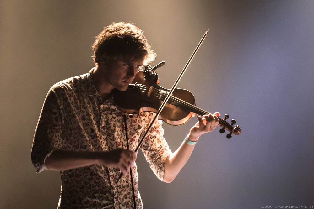 Zrní oslavili patnáctiny tibetským večerem v Akropoli