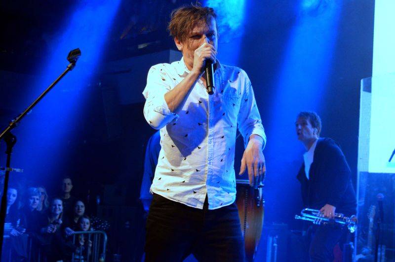 Chinaski dostali Slavíky na koncertě, mezi svými fanoušky