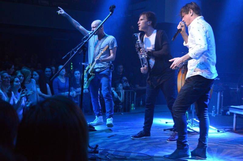 Chinaski dostali Slavíky na koncertě, mezi svými fanoušky