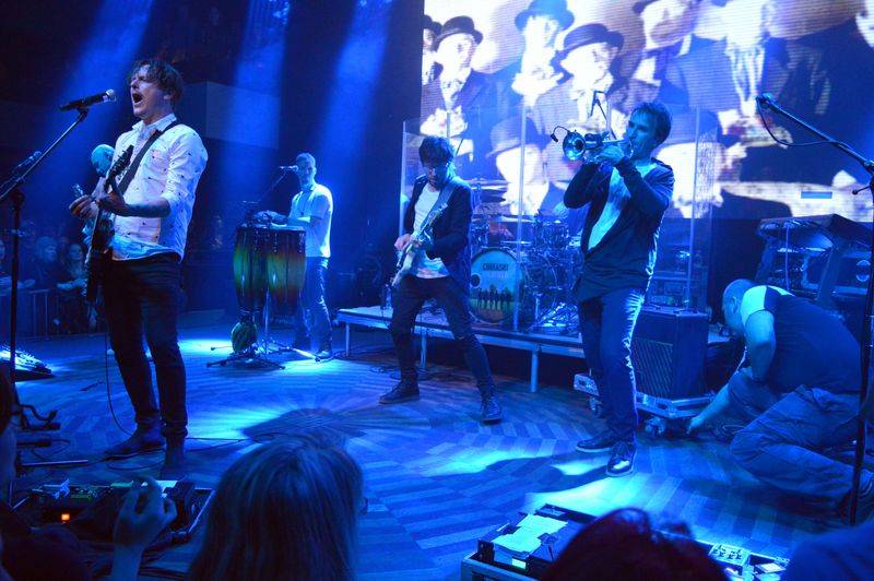 Chinaski dostali Slavíky na koncertě, mezi svými fanoušky