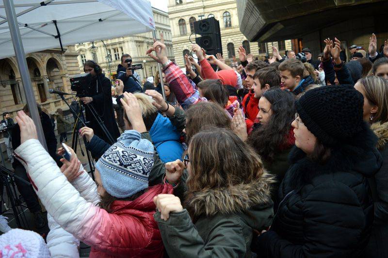 Benefiční koncert na Náměstí Václava Havla: Kryštof, Tomáš Klus, Ben Cristovao, Lenny a další hvězdy