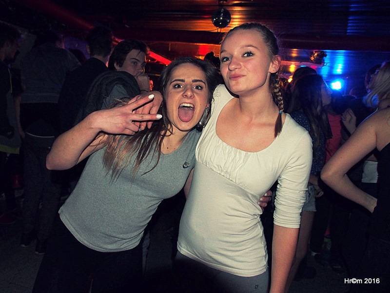 Vypsaná Fixa naděluje: Márdi a Pítrs rozdávali na intru v Pardubicích hudební dárky