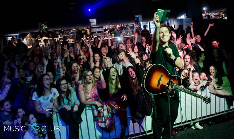 Pavel Callta v Music XS clubu: Skvělá atmosféra, slzy štěstí a nekonečná autogramiáda