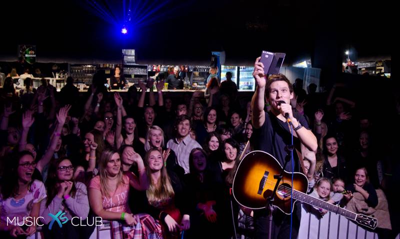 Pavel Callta v Music XS clubu: Skvělá atmosféra, slzy štěstí a nekonečná autogramiáda