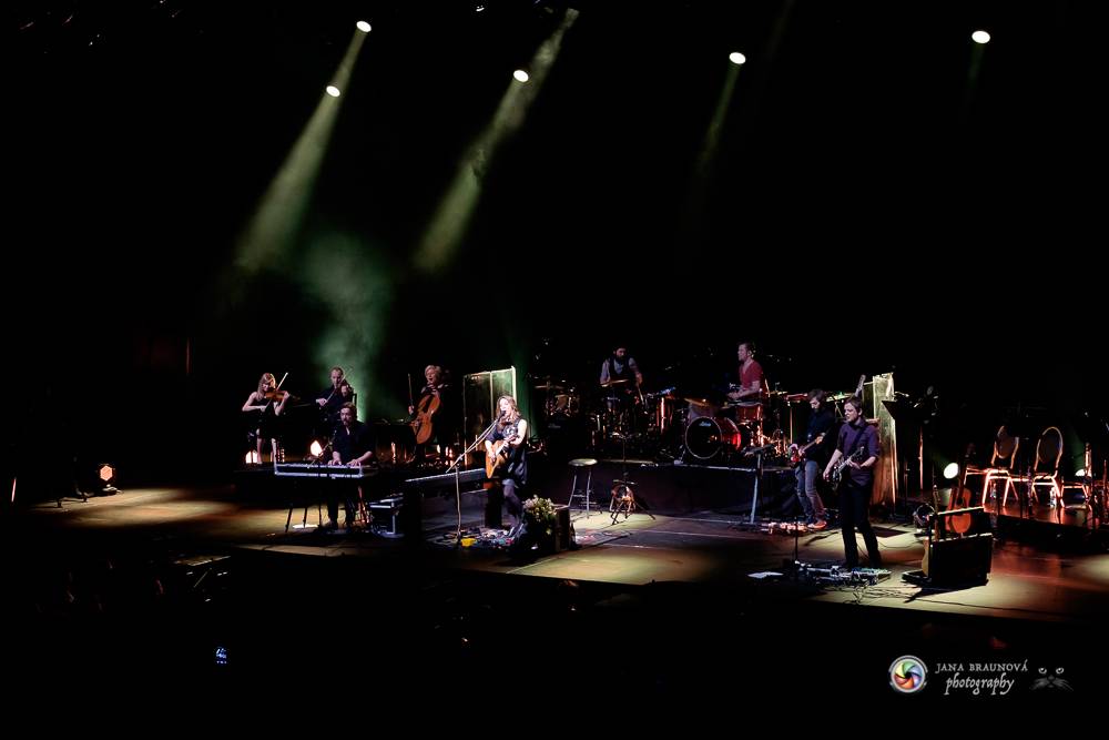 Aneta Langerová naplnila Forum Karlín svojí vlnou radosti  