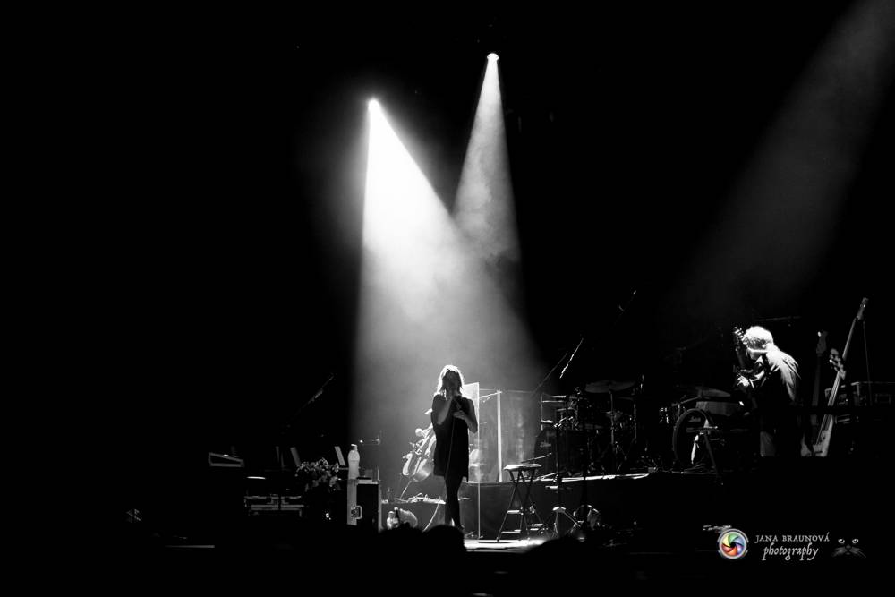 Aneta Langerová naplnila Forum Karlín svojí vlnou radosti  