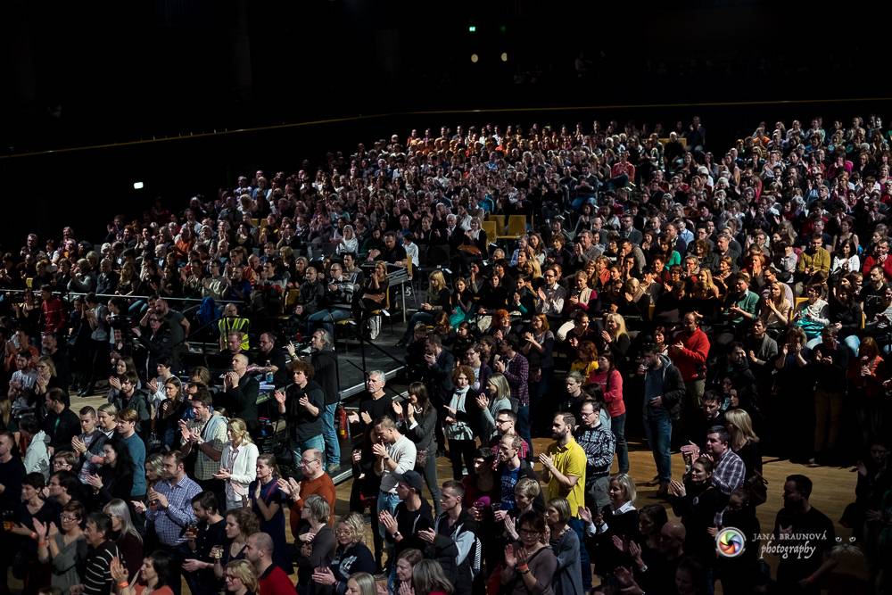 Aneta Langerová naplnila Forum Karlín svojí vlnou radosti  