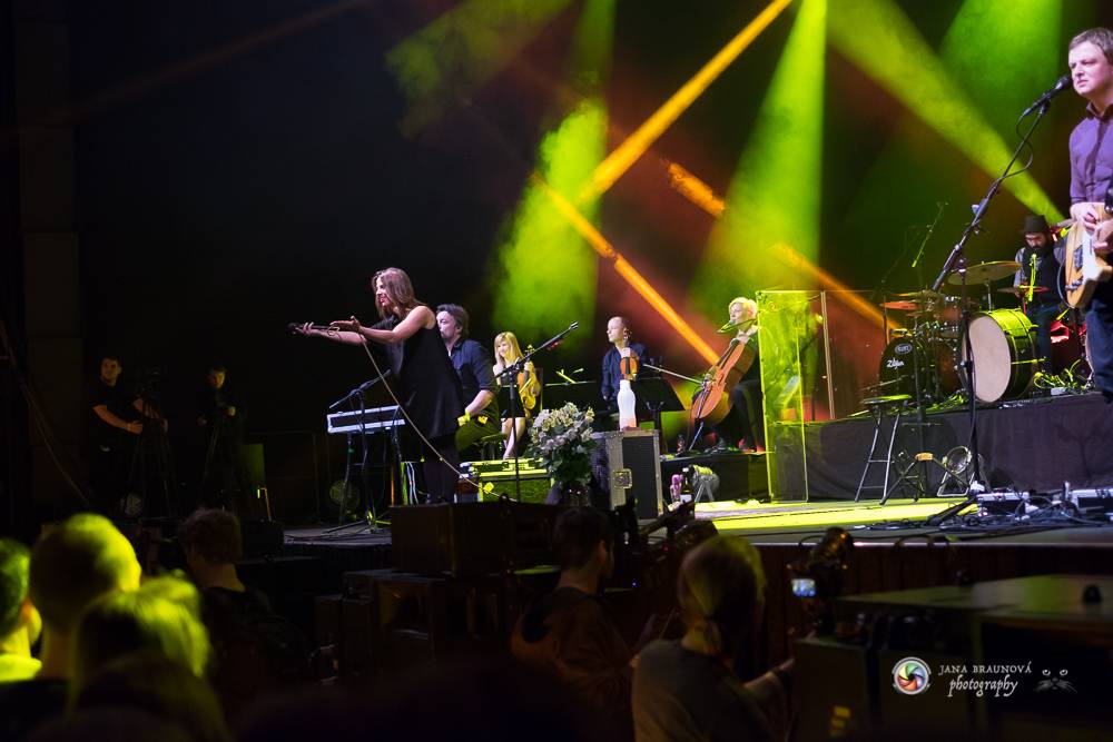 Aneta Langerová naplnila Forum Karlín svojí vlnou radosti  