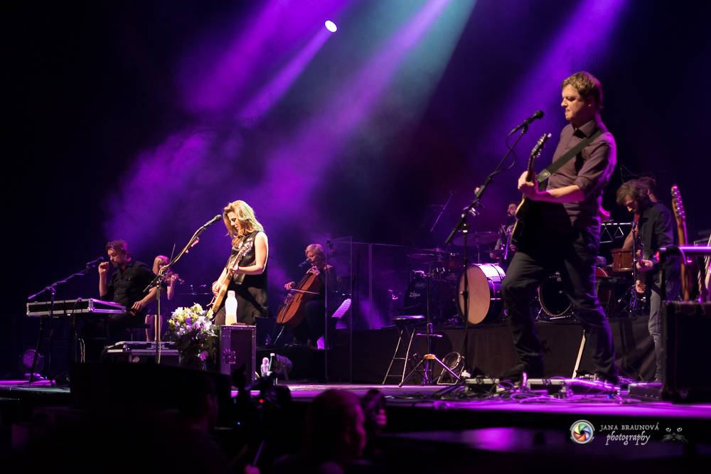 Aneta Langerová naplnila Forum Karlín svojí vlnou radosti  