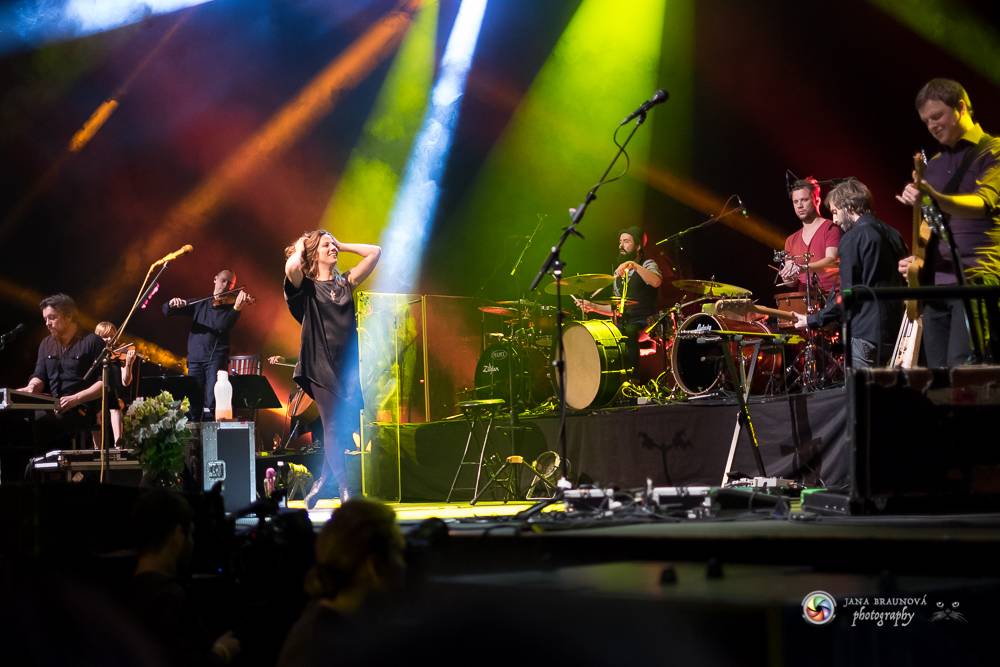 Aneta Langerová naplnila Forum Karlín svojí vlnou radosti  