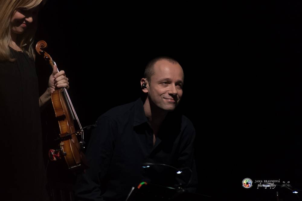 Aneta Langerová naplnila Forum Karlín svojí vlnou radosti  