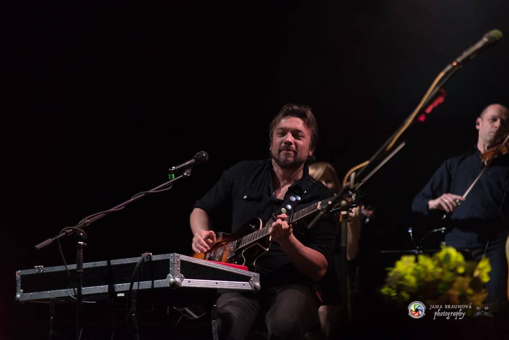 Aneta Langerová naplnila Forum Karlín svojí vlnou radosti  