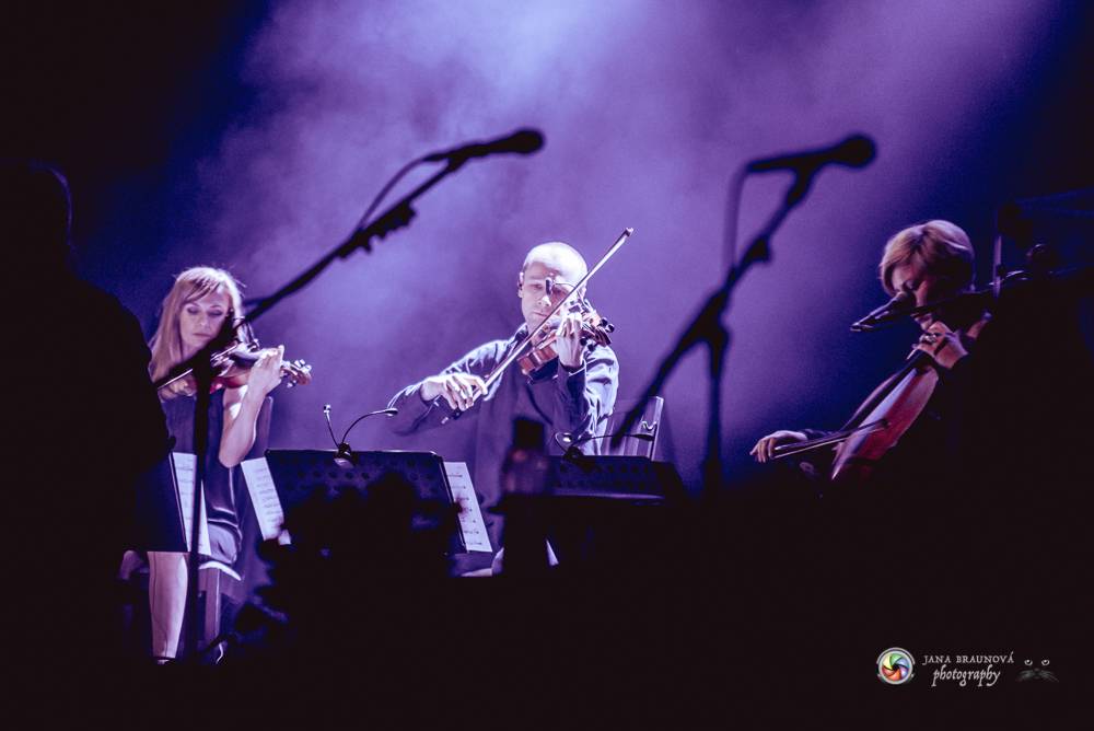 Aneta Langerová naplnila Forum Karlín svojí vlnou radosti  