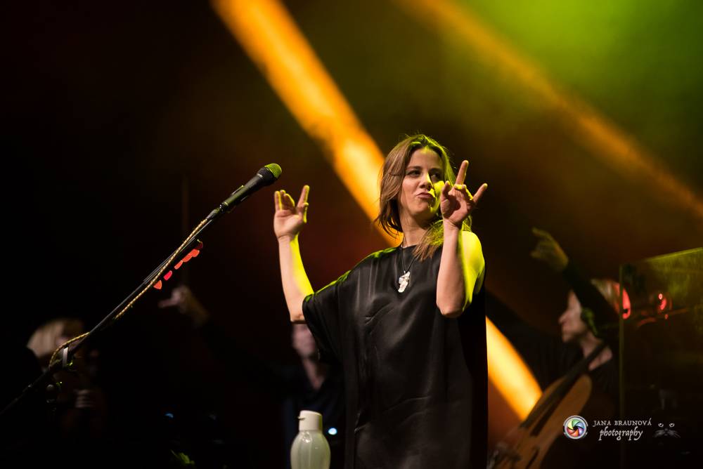 Aneta Langerová naplnila Forum Karlín svojí vlnou radosti  