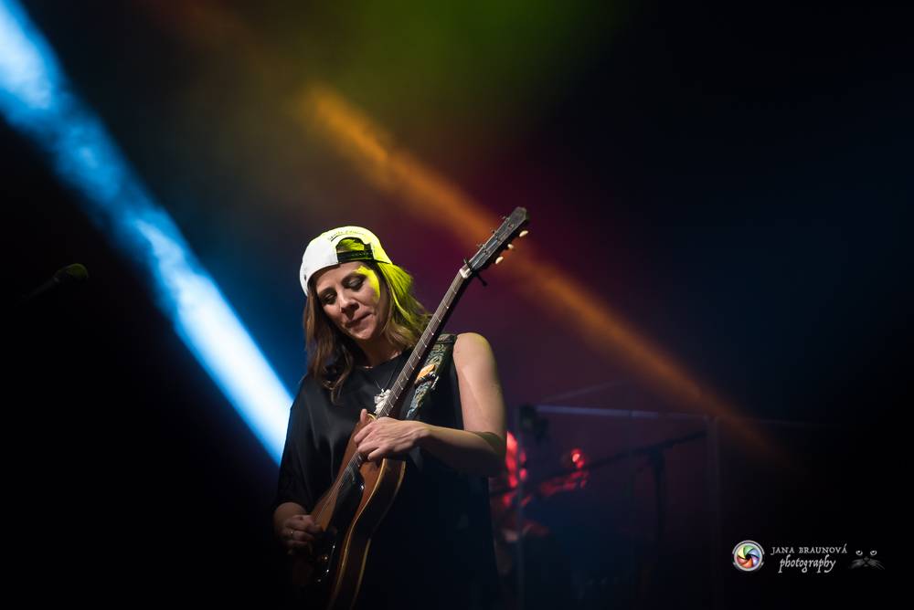 Aneta Langerová naplnila Forum Karlín svojí vlnou radosti  