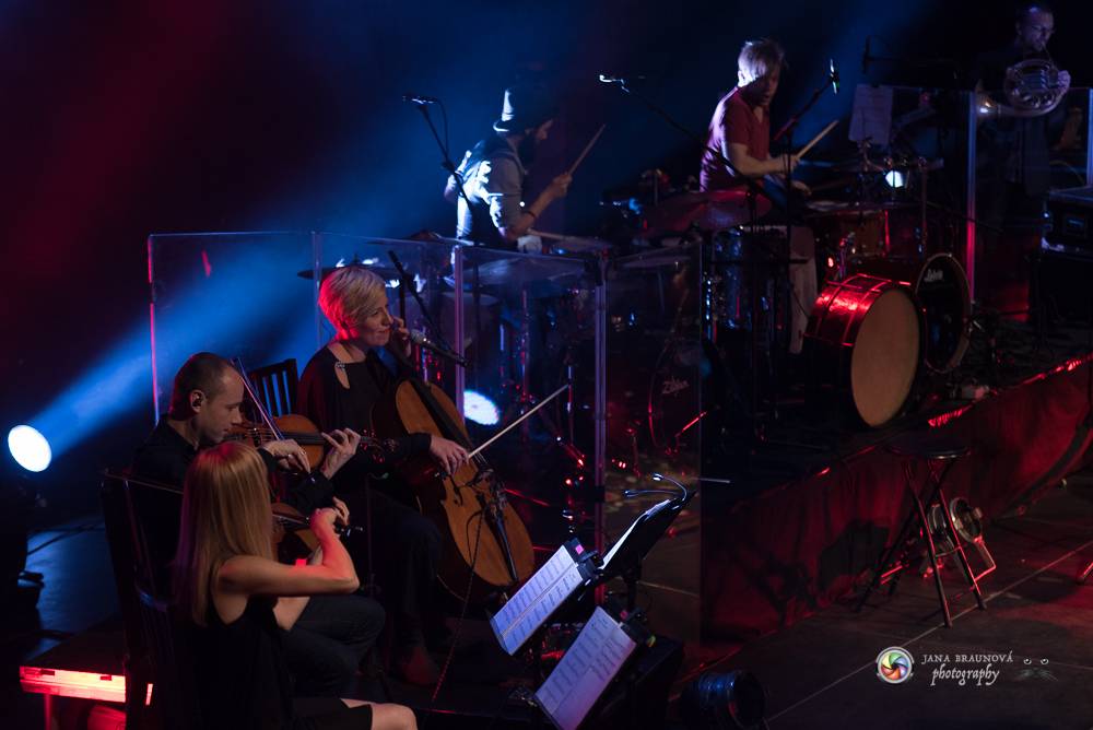 Aneta Langerová naplnila Forum Karlín svojí vlnou radosti  