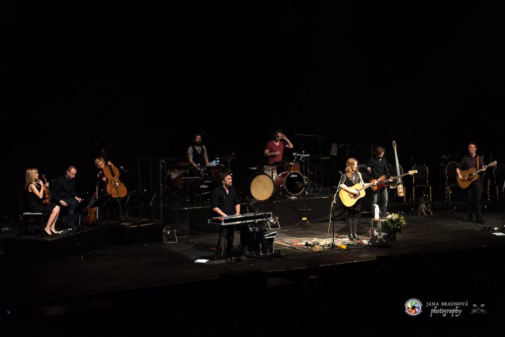 Aneta Langerová naplnila Forum Karlín svojí vlnou radosti  