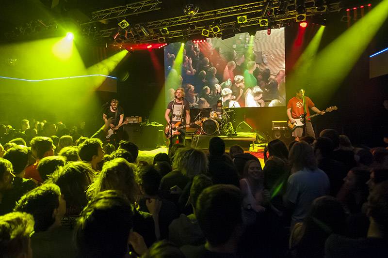 Vypsaná Fixa v LMB: Vánoční drogový večírek party ze San Piega byl opět výtečný!