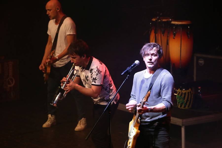 Chinaski odehráli v Brně poslední koncert před pauzou, došlo i na novinku Tamaryšek