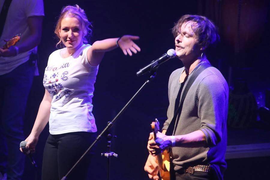 Chinaski odehráli v Brně poslední koncert před pauzou, došlo i na novinku Tamaryšek