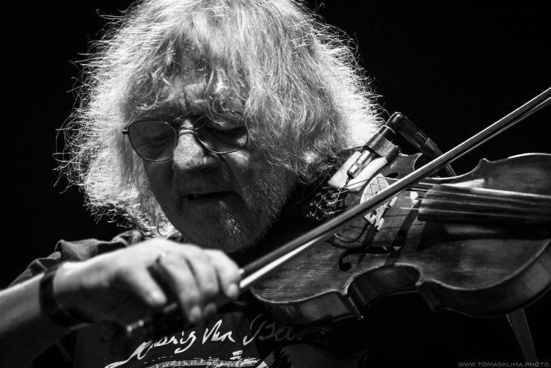 Michal Prokop si do Fora Karlín přizval Karlovarský symfonický orchestr 