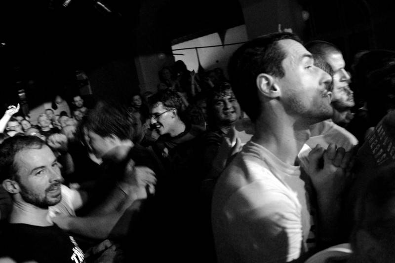 Tři sestry se na své předvánoční šňůře Prahou zastavili i ve Futuru