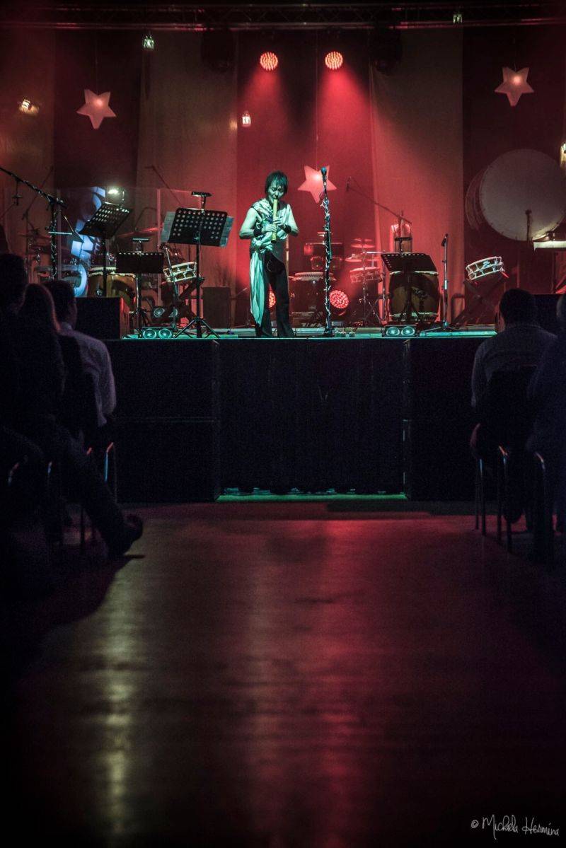 Čechomor odehrál vánoční koncert ve Foru Karlín, došlo i na křest vinylu Proměny