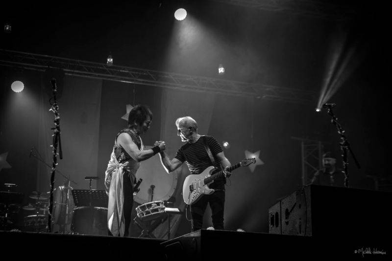 Čechomor odehrál vánoční koncert ve Foru Karlín, došlo i na křest vinylu Proměny