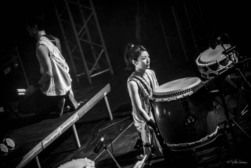 Čechomor odehrál vánoční koncert ve Foru Karlín, došlo i na křest vinylu Proměny