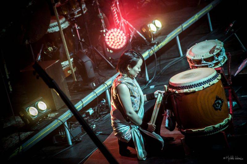 Čechomor odehrál vánoční koncert ve Foru Karlín, došlo i na křest vinylu Proměny