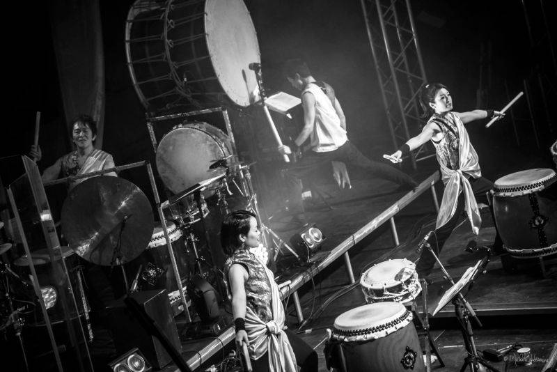 Čechomor odehrál vánoční koncert ve Foru Karlín, došlo i na křest vinylu Proměny