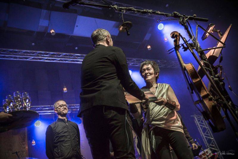 Čechomor odehrál vánoční koncert ve Foru Karlín, došlo i na křest vinylu Proměny