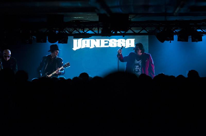 Vanessa si v Rock Café plivla na vlastní hrob. Údajně definitivně končí