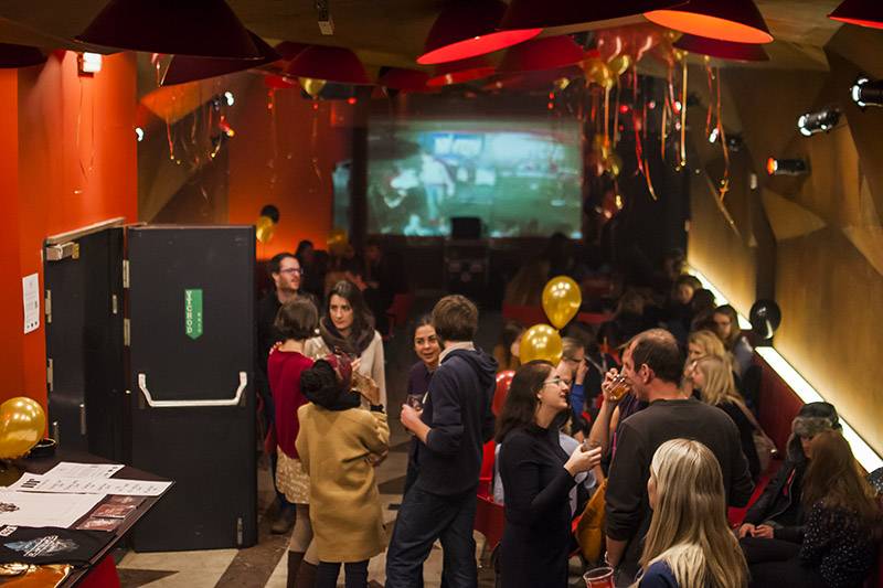 Narozeniny Rock Café slavili fanoušci spolu s Mydy Rabycad a Marimba Live Drums