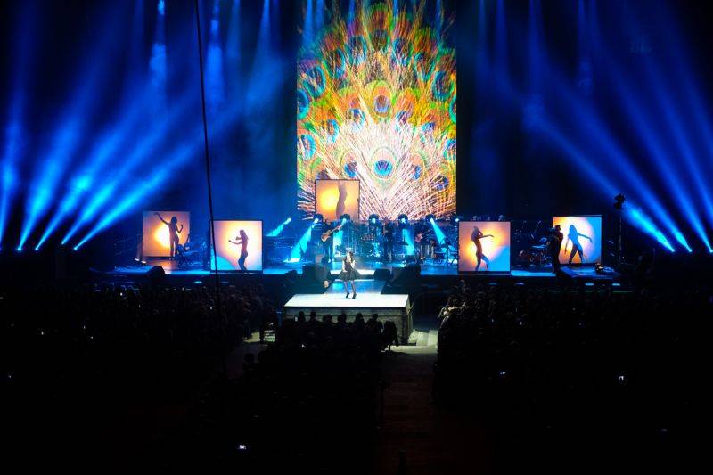 Lucie Bílá dvakrát zaplnila O2 arenu, na koncertech Fifty Fifty vystoupil i Arakain