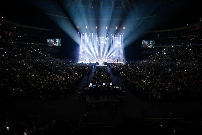 Lucie Bílá dvakrát zaplnila O2 arenu, na koncertech Fifty Fifty vystoupil i Arakain