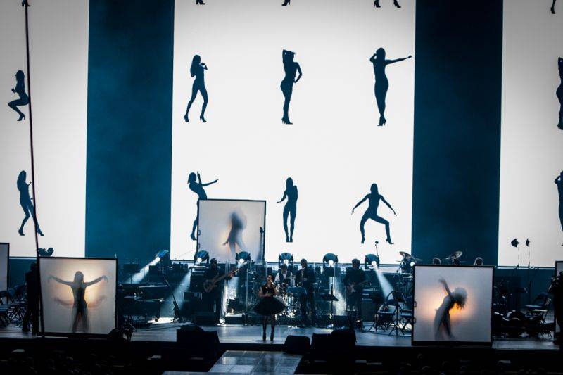 Lucie Bílá dvakrát zaplnila O2 arenu, na koncertech Fifty Fifty vystoupil i Arakain